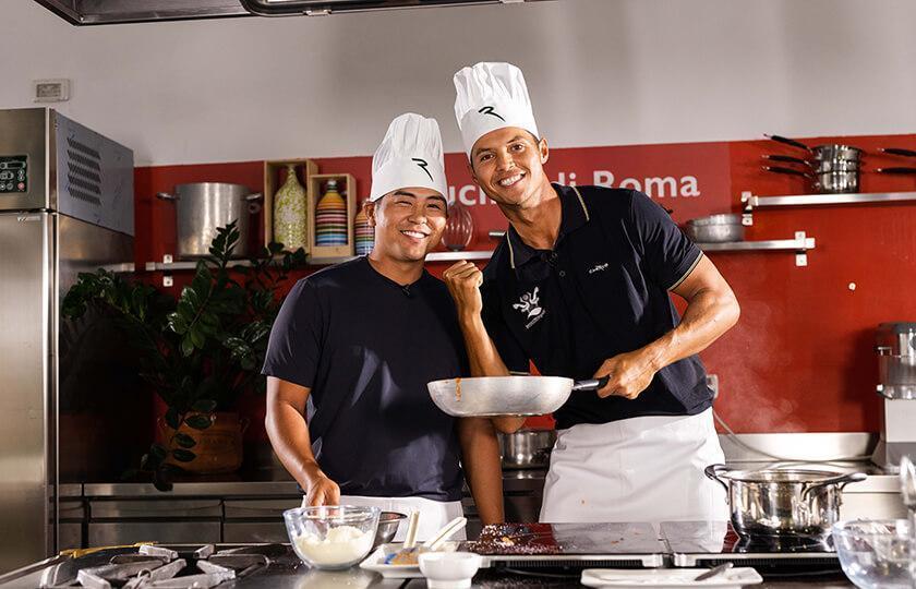 Veerman und Kurt kochen zusammen